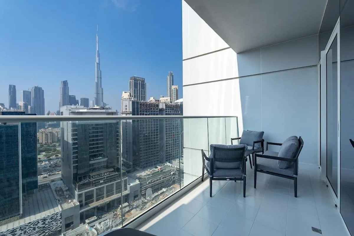 Awesome 1-Bedroom Apartment With Burj Views At Vera Tower In Business Bay Dubai