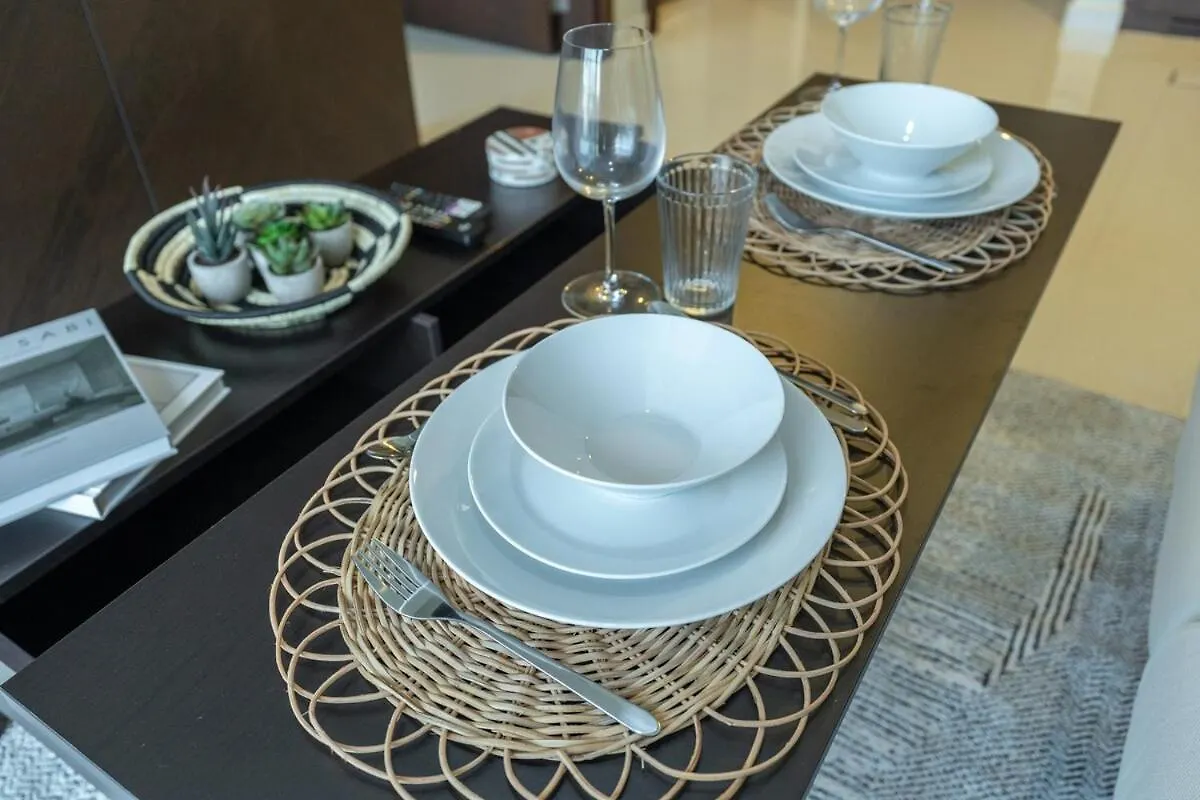 Awesome 1-Bedroom Apartment With Burj Views At Vera Tower In Business Bay Dubai United Arab Emirates