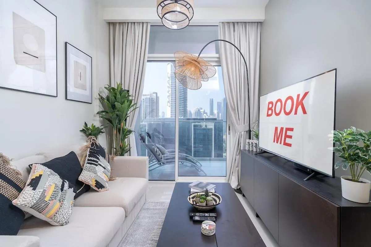 Awesome 1-Bedroom Apartment With Burj Views At Vera Tower In Business Bay Dubai United Arab Emirates
