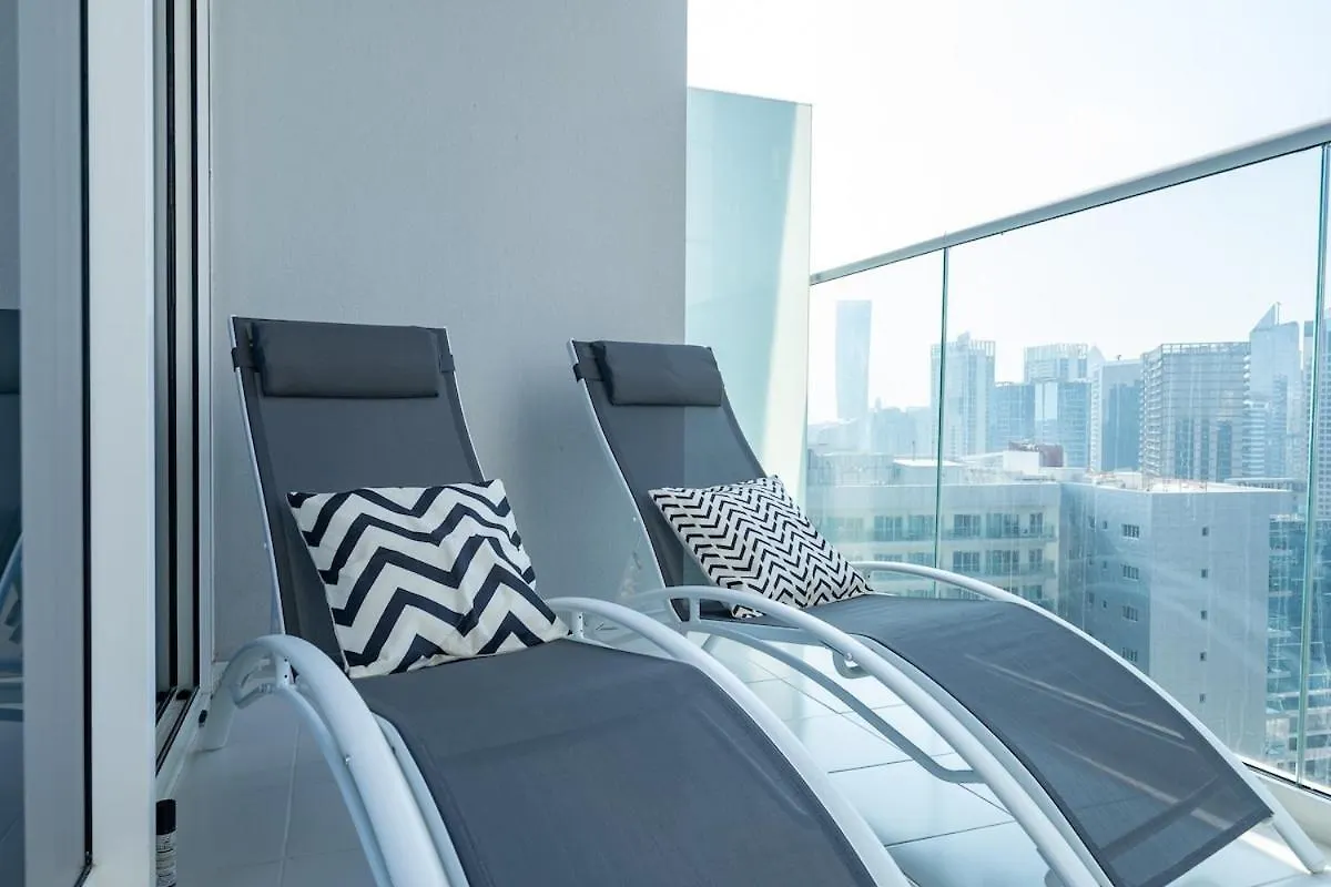 Awesome 1-Bedroom Apartment With Burj Views At Vera Tower In Business Bay Dubaï Émirats arabes unis