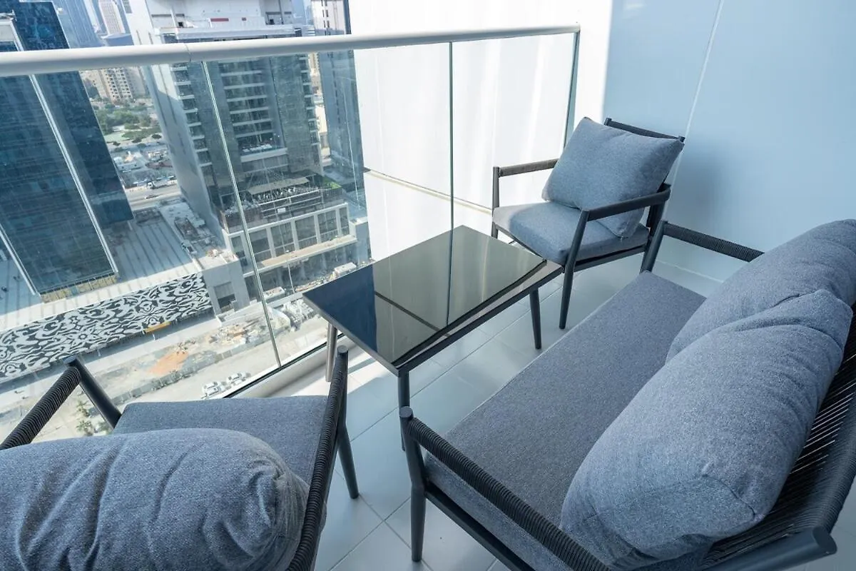 Awesome 1-Bedroom Apartment With Burj Views At Vera Tower In Business Bay Dubaï Émirats arabes unis