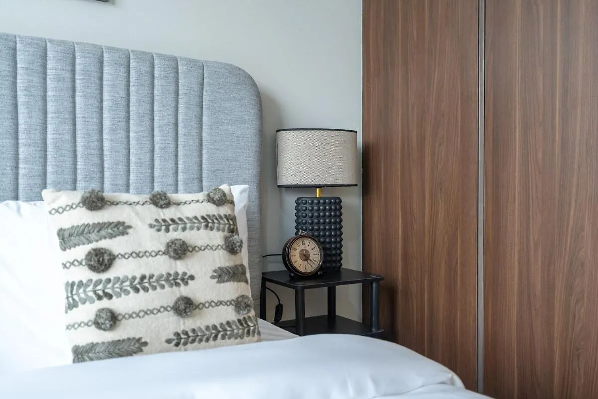 Awesome 1-Bedroom Apartment With Burj Views At Vera Tower In Business Bay Dubaï Émirats arabes unis