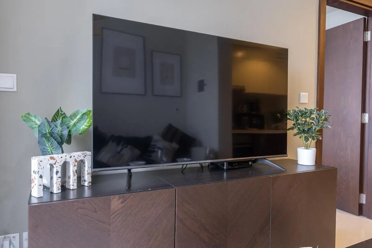 Awesome 1-Bedroom Apartment With Burj Views At Vera Tower In Business Bay Dubaï 0*,  Émirats arabes unis